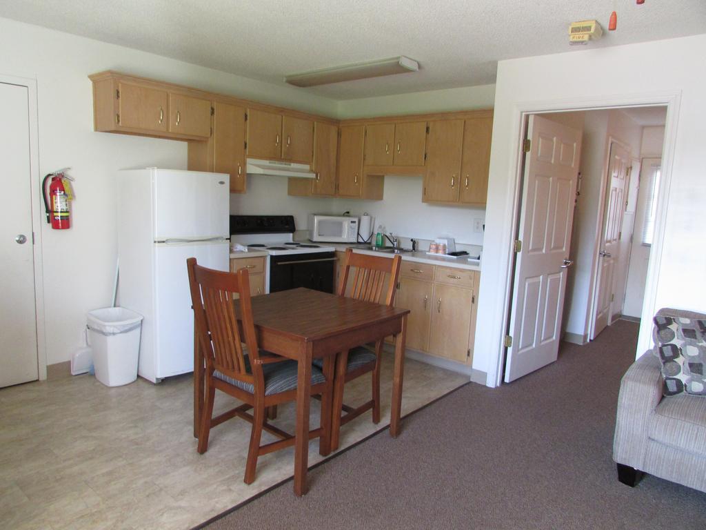 Douglas Inn & Suites, Blue Ridge, Ga Экстерьер фото