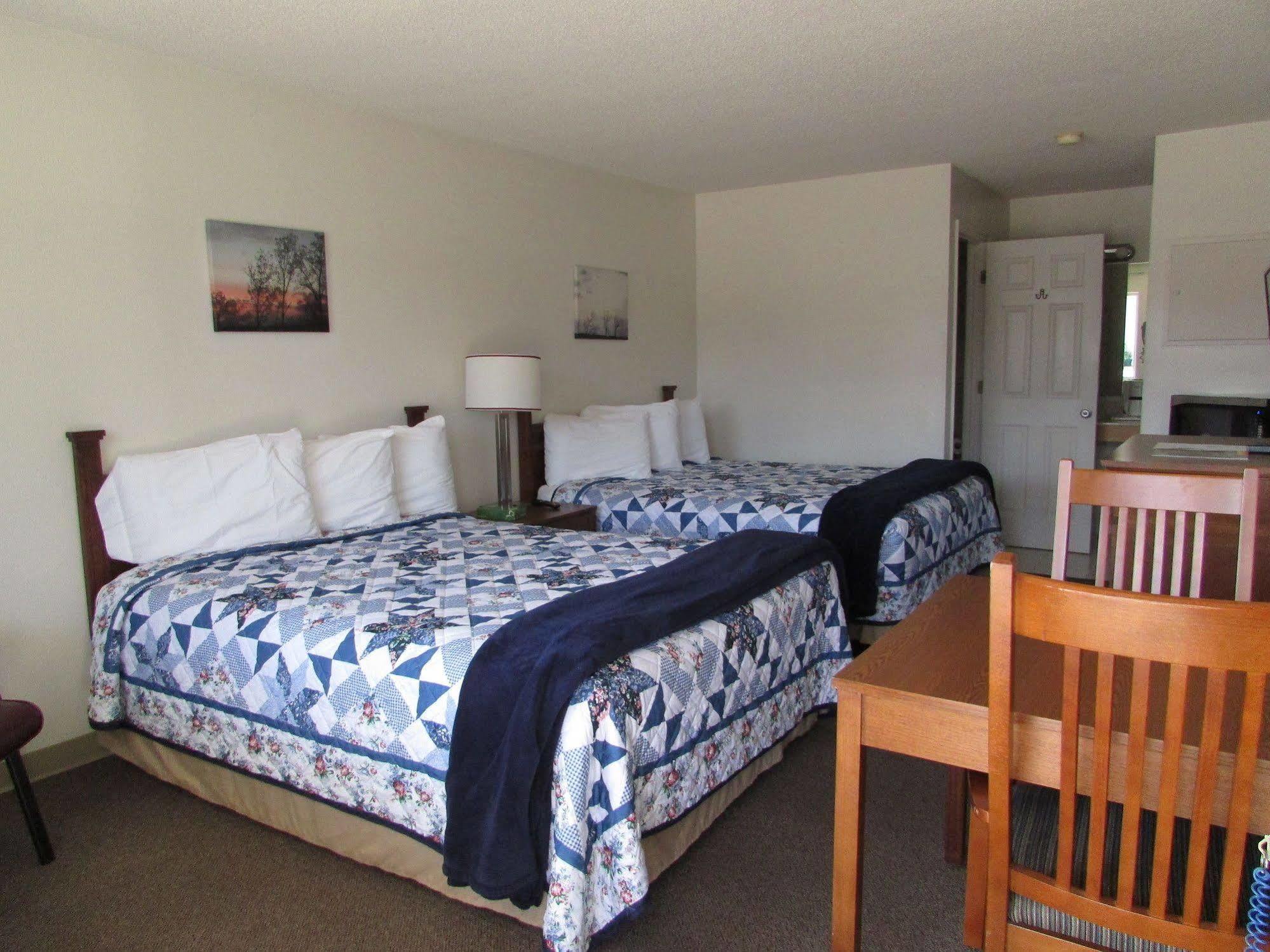 Douglas Inn & Suites, Blue Ridge, Ga Экстерьер фото